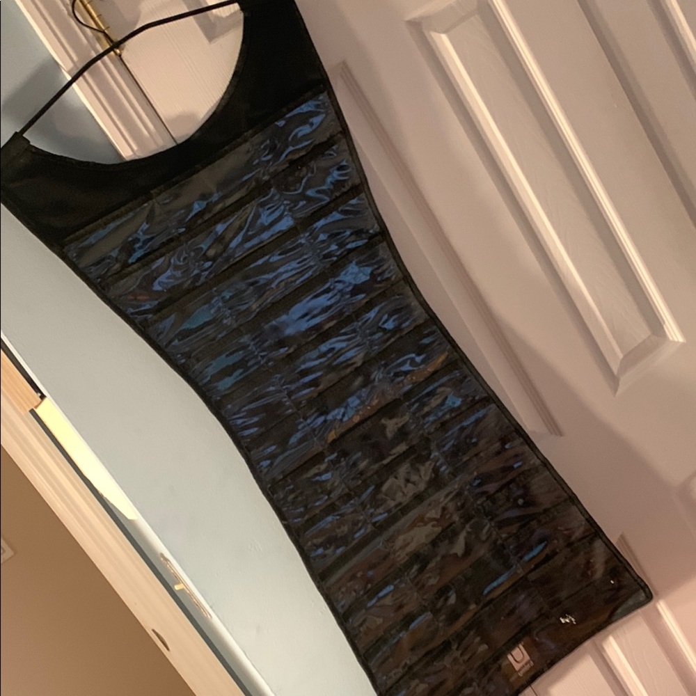 Umbra Black and Clear jewelry Storage Solution